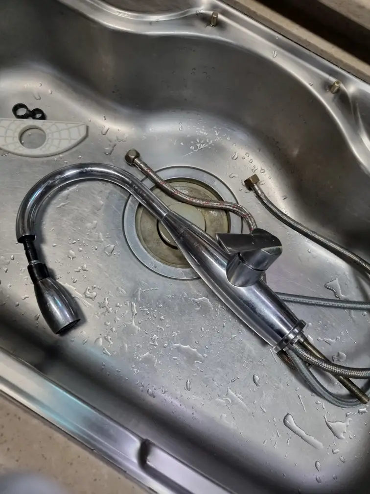 싱크대 수전 교체 4